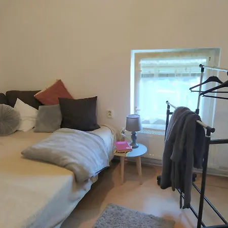 Pod Cervenym Kamenom Male Karpaty * Pila (Pezinok)